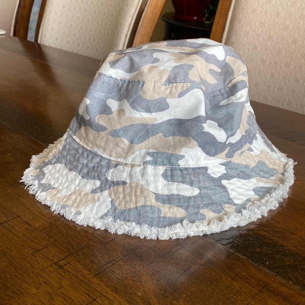 Cato Hat